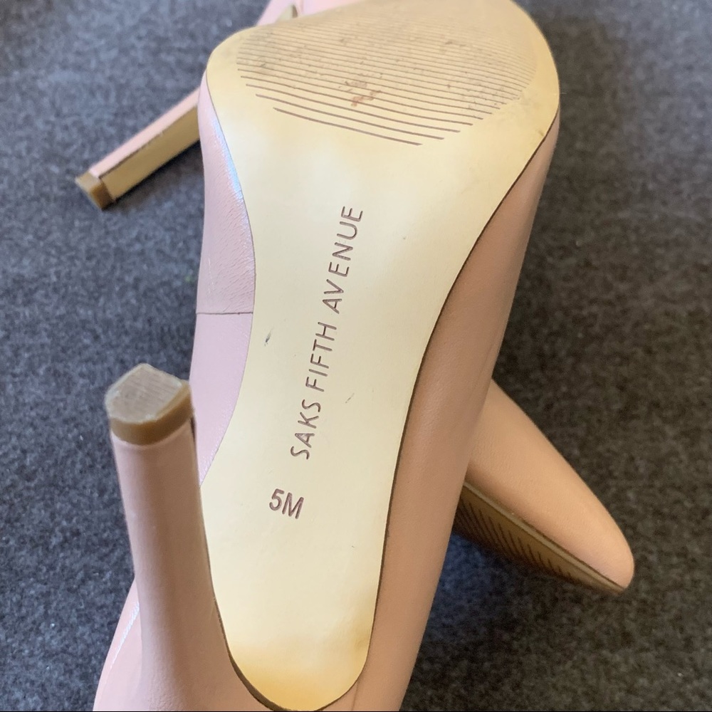 Saks Fifth Avenue Light Beige Pink Classic Stiletto Pumps - Picture 12 of 12